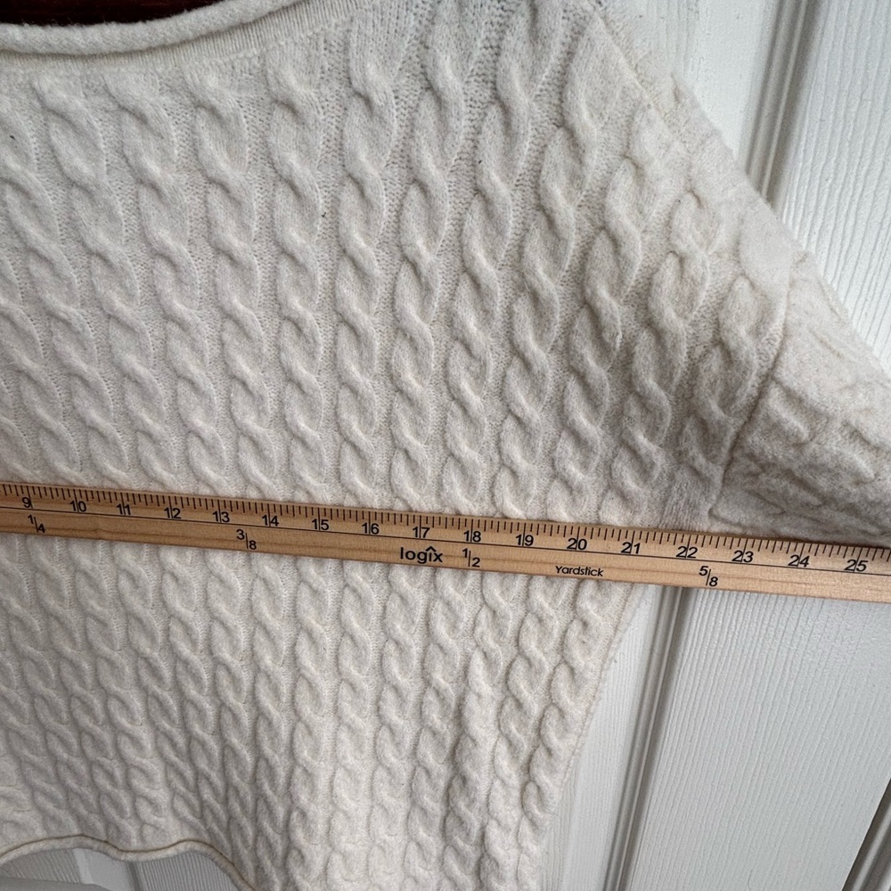 AEROPOSTALE CABLE KNIT CROPPED OFF WHITE  LONG SLEEVE BOAT NECK SWEATER. SZ M - Picture 9 of 11